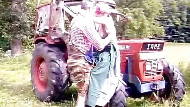 Útszéli anya fia pornó filmek kutyus fasz smexy barnával.