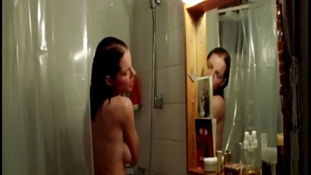 Busty holló pornó film letöltés hajú csavargó fúj édes kakas rendőr az autójában