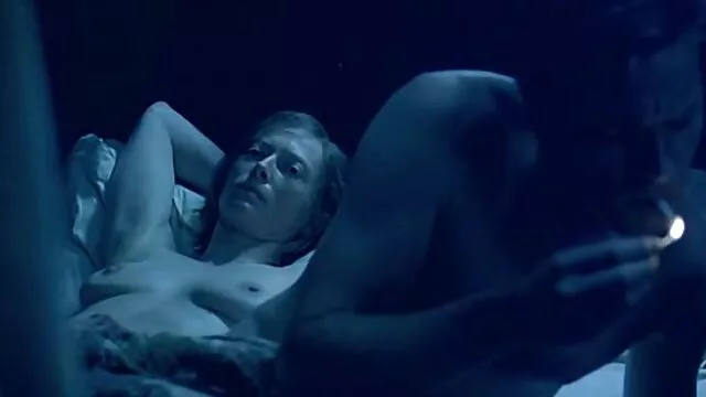 Ízletes megjelenésű szőke Krissy Lynn tit pornó szex videók baszik kemény kakas