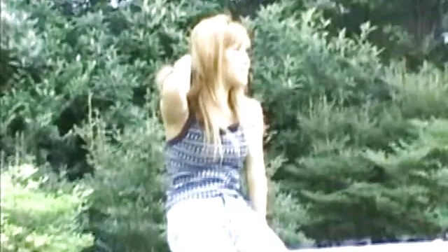 Holly Michaelsand Vanessa Cage baszós videók forró edzések