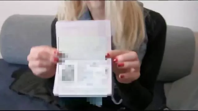 A túl sex pornó videók falánk barna szukának erős a vágya, hogy lábmunkát adjon