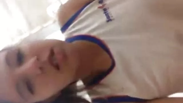 Reika Minami japán menyecske érezni akarja magyarul beszélő pornó film a férfi érintését a punciján