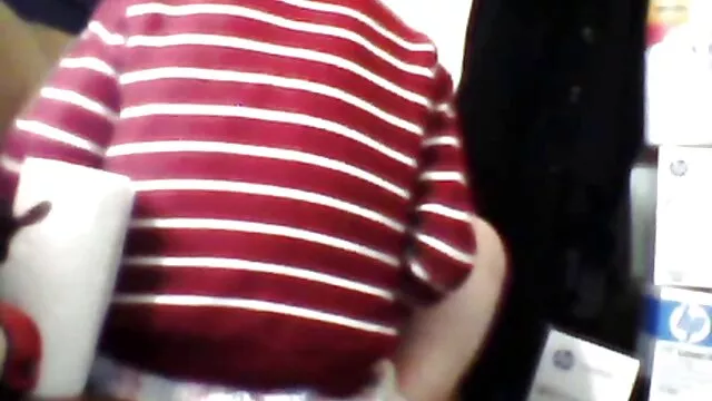 A szexi menyecske kurva Brandi anal szex videok Edwards lovagol a seggfejével