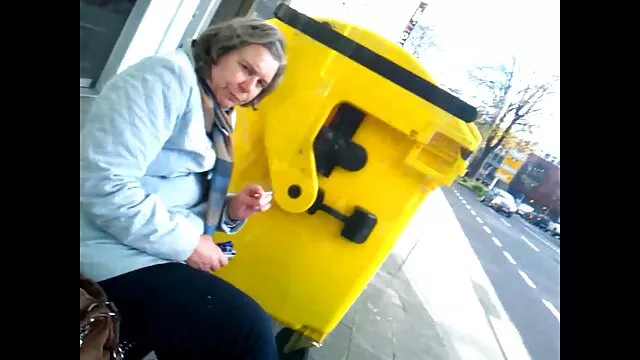 A kanos és mocskos érzéki szex videók szuka Roxi Reynold, szép seggével, megbasz