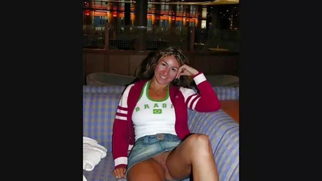 A csábító szőke kurva, Layla Jade sexi anyuka megbasztja társát az éjszakában
