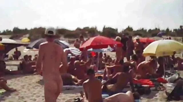 Csípős és pornó videók slampos barnák fantasztikus szamarakkal kunyhózást adnak egymásnak