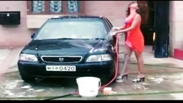 A feszes sex video ingyen barna menyecske Zoey Holloway kinyújtja a rángatózást